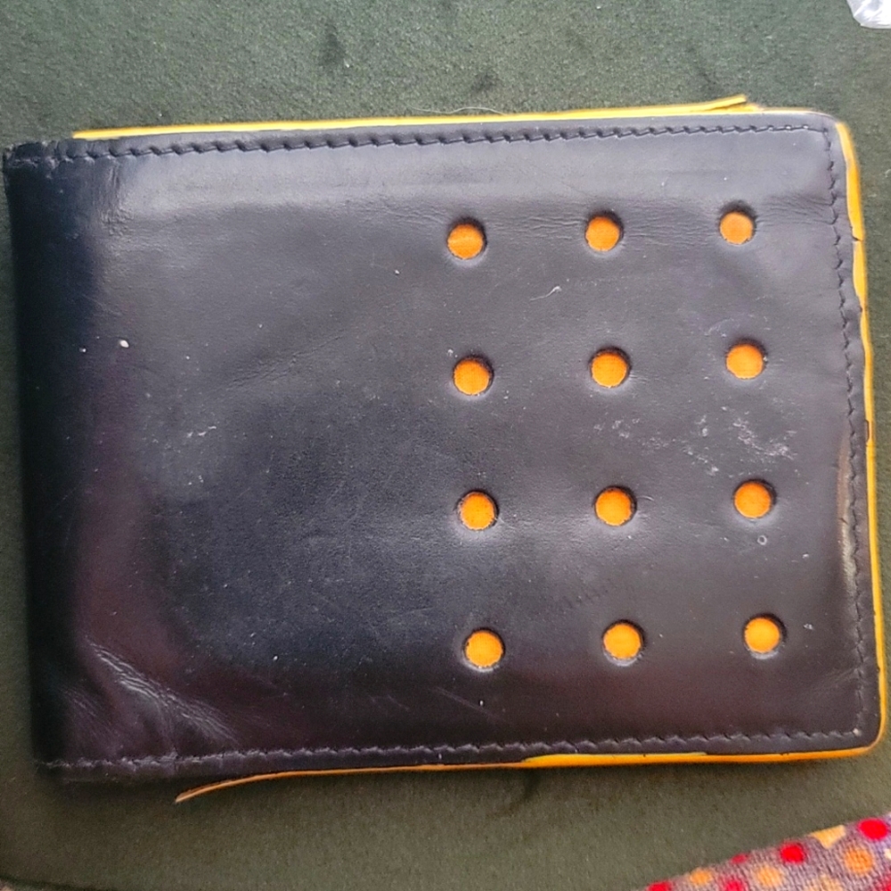 J. FOLD V 12 leather Wallet 🧀 design - Pre-owned